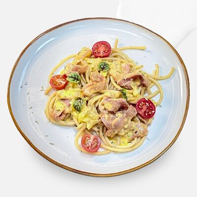 Спагетти Карбонара в Caviar по цене 720 ₽