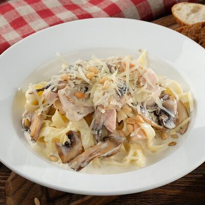 Паста с куриной грудкой в Поль Бейкери по цене 460 ₽