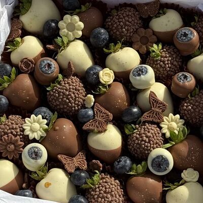 Шоколадное дуо удовольствие в Shik berry по цене 8300 ₽