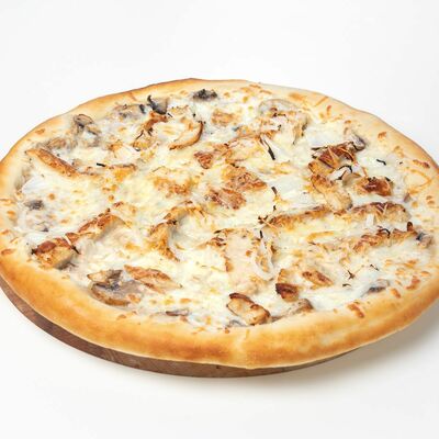 Пицца Жульен с курицей в Сакура по цене 550 ₽