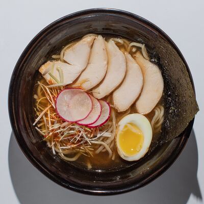 Сею рамен с курицей в Ramen Ten по цене 640 ₽