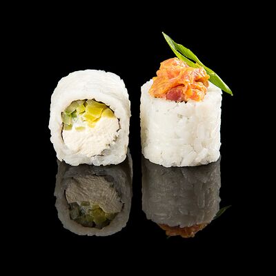 Ролл Тартар с тунцом в Вкус и лосось по цене 580