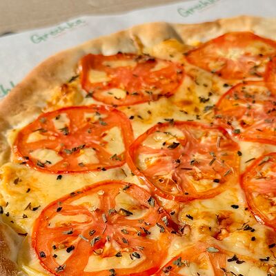 Пицца Маргарита в Grechka по цене 700 ₽