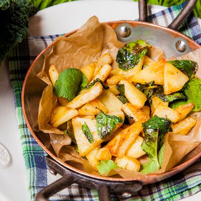 Артишоки жареные с чесноком и мятой в Christian по цене 3300 ₽