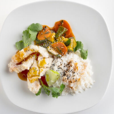 Филе окуня в кисло-сладким соусе в Мидийное место по цене 951 ₽