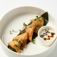 Конвертики с Камчатским крабом в SkyLounge