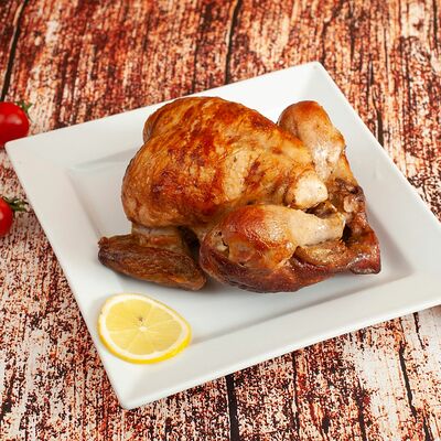 Курица гриль в Food Moscow по цене 550 ₽