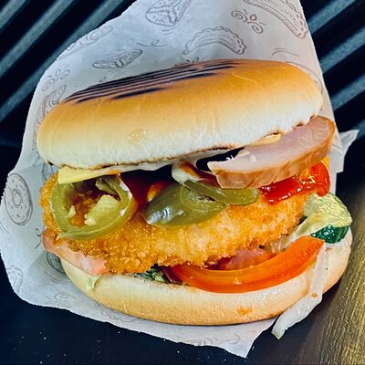 Бургер острый с курицей в Голодный кочевник по цене 500 ₽