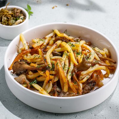 Жареный картофель с грибами и джонджоли в Баклажан в ТЦ 