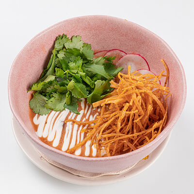 Суп тортилья, утка, авокадо в Sangre Fresca по цене 780 ₽