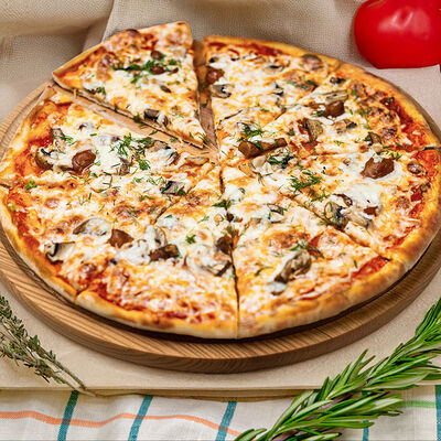Грибная в Food74 Court Суши Пицца по цене 740 ₽