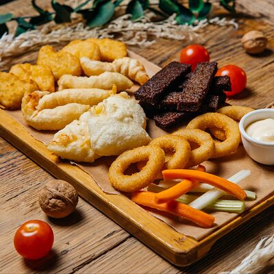 Тарелка закусок в Рюмочная Prolive по цене 850 ₽