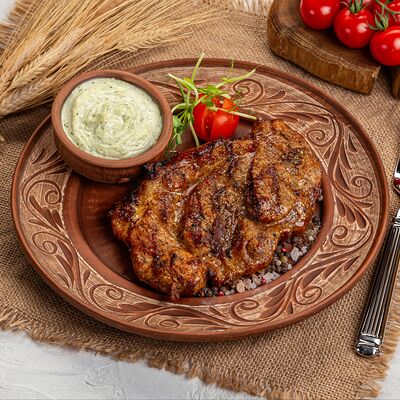Стейк из cвинoй шеи в Русская кухня по цене 750 ₽