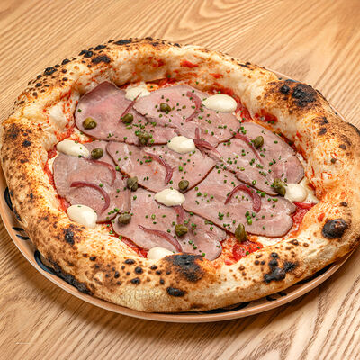 Пицца с телятиной в Olio по цене 1090 ₽