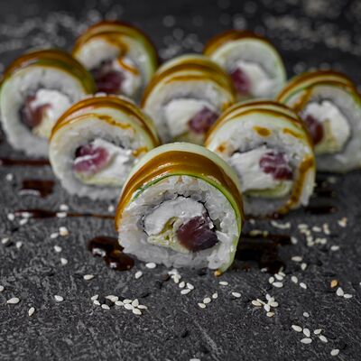 Ролл Парадайс в Restobar Первый & Ресторан доставки Личный повар по цене 359 ₽