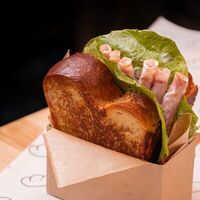 Бриошь с мортаделлой из индейки в Булошная