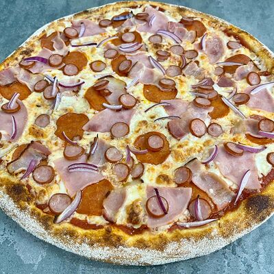 Пицца 4 мяса в Pizza Mafia по цене 1000 ₽