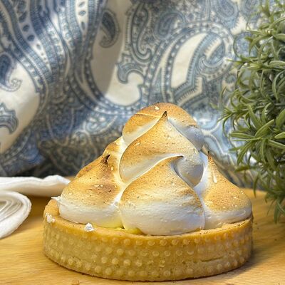 Тарт с лимонным курдом и меренгой в МакоФФка Вкуса по цене 200 ₽