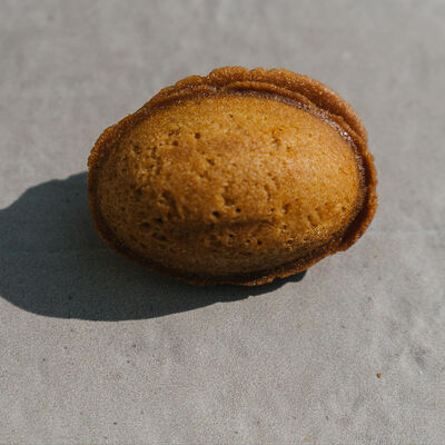 Орешек безглютеновый с кокосовой карамелью в Крапива по цене 130 ₽