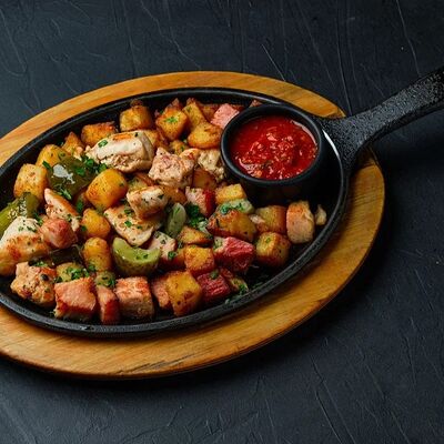 Мясо Микс в Mesto Sushi & Grill по цене 650 ₽