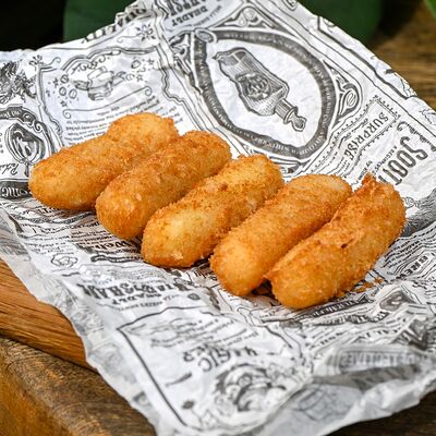 Сырные палочки в Контейнер по цене 470 ₽