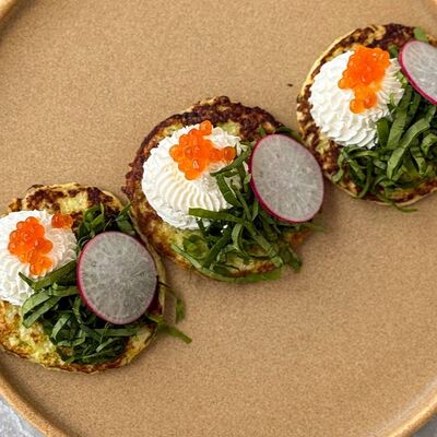 Драники из цукини с икрой в Светлица по цене 980 ₽