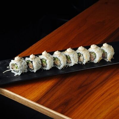 Ролл Дорадо и трюфель в Buba Sushi по цене 1490 ₽