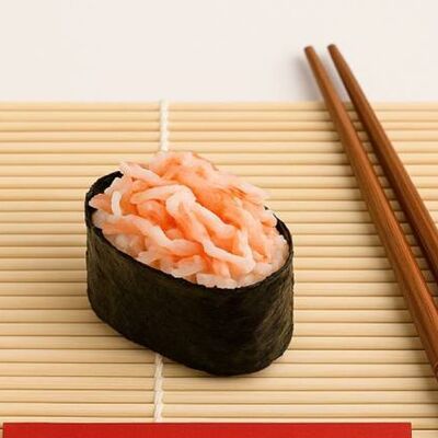 Гункан с снежным крабом в Ясураги по цене 189 ₽