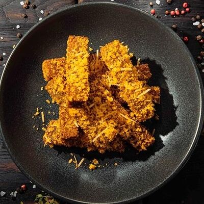 Гренки со сметанно-чесночным соусом в Дом купчихи Морозовой по цене 220 ₽