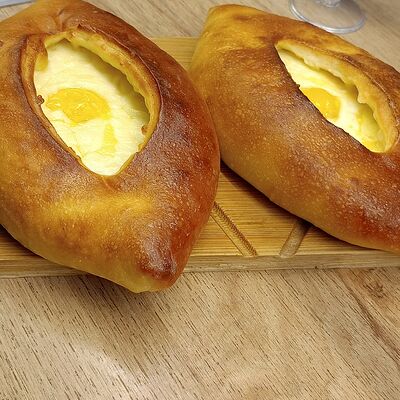 Хачапури по-аджарски мини в Жарко вкусно по цене 250 ₽