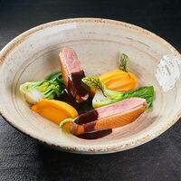 Утиная грудка с бататом и пак-чой в Квартира 8