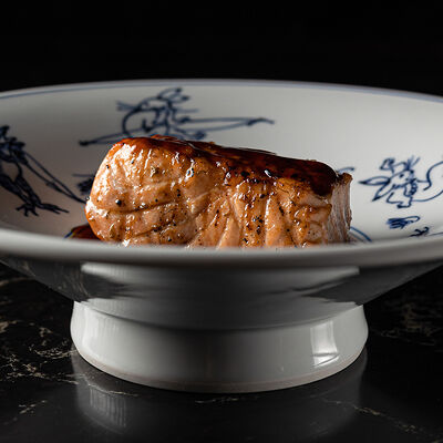 Лосось на гриле в Self Edge Japanese по цене 1700 ₽