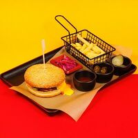 Чизбургер New в Smoky Rabbits Chillout Bar