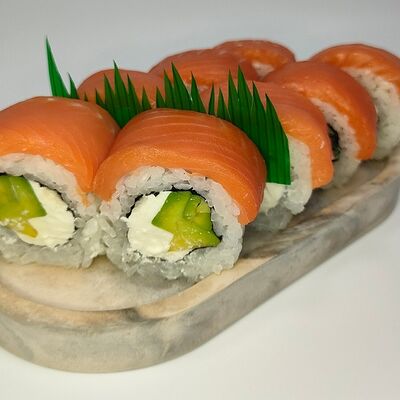 Филадельфия с авокадо в АмиРолл по цене 770 ₽