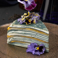 Блинный матча торт манго-лайм в Mojo