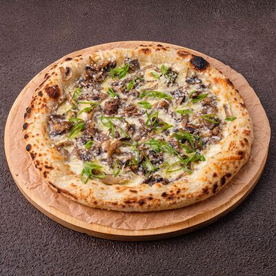 Пицца Грибальди в Cosmo пицца пучча по цене 812 ₽