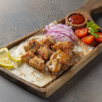 Шашлык из куриного филе в Дикий койот по цене 499 ₽