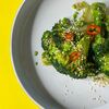 Брокколи и кунжутный соус в Tiger Sushi по цене 380