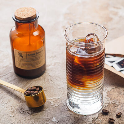 Эспрессо-тоник в Traveler's coffee по цене 382 ₽