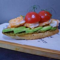 Брускетта с креветками в Россвик