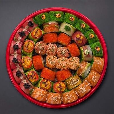 Ассорти от шефа №8 в Bluefin по цене 14140 ₽