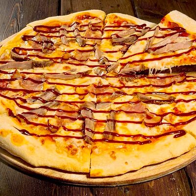 Пицца Барбекю в Мама-Папа по цене 1180 ₽