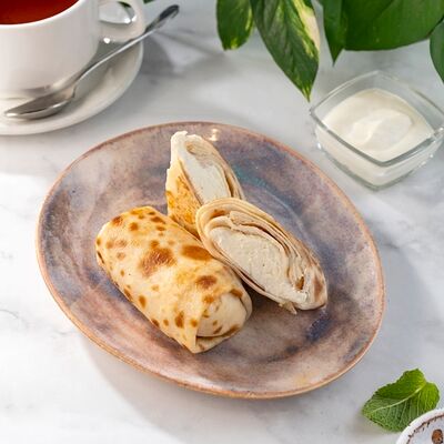 Блины с творогом и сметаной в Петрушка по цене 240 ₽