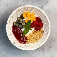 Каша овсяная с ягодами в Dimcoffee