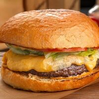 Бургер Сырный Бро в Black coffee & GRILL na Avtozavode