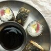 Жареный ролл с тунцом и авокадо в Da Sushi по цене 15