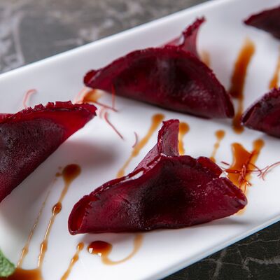Равиоли из свеклы в Кристалл по цене 600 ₽