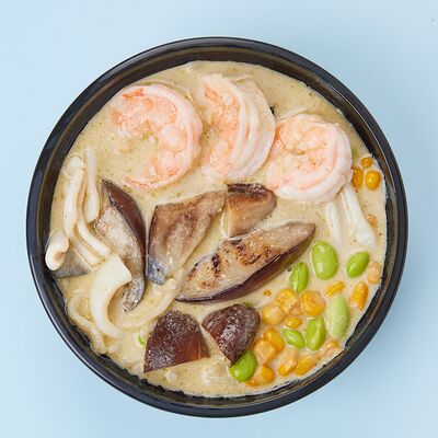 Лакса с курицей в Poke Moon по цене 760 ₽