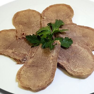 Язык отварной в Золотая вилка по цене 420 ₽