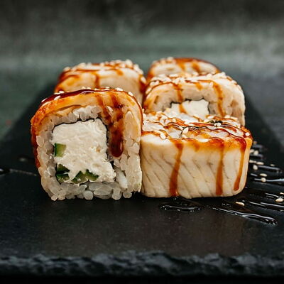 Ролл Филадельфия в Угре в Суши шеф по цене 570 ₽